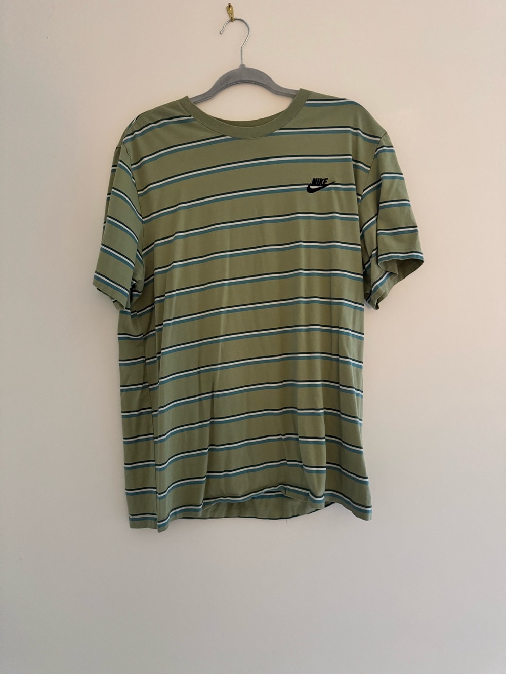 Nike Vintage Inspired Sage Green Striped Tee XL | Y2K • Skater • Streetwear